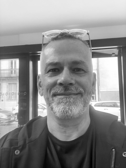 revue-sur-mesure-alain-chenevez_chevenez-alain_portrait.jpeg