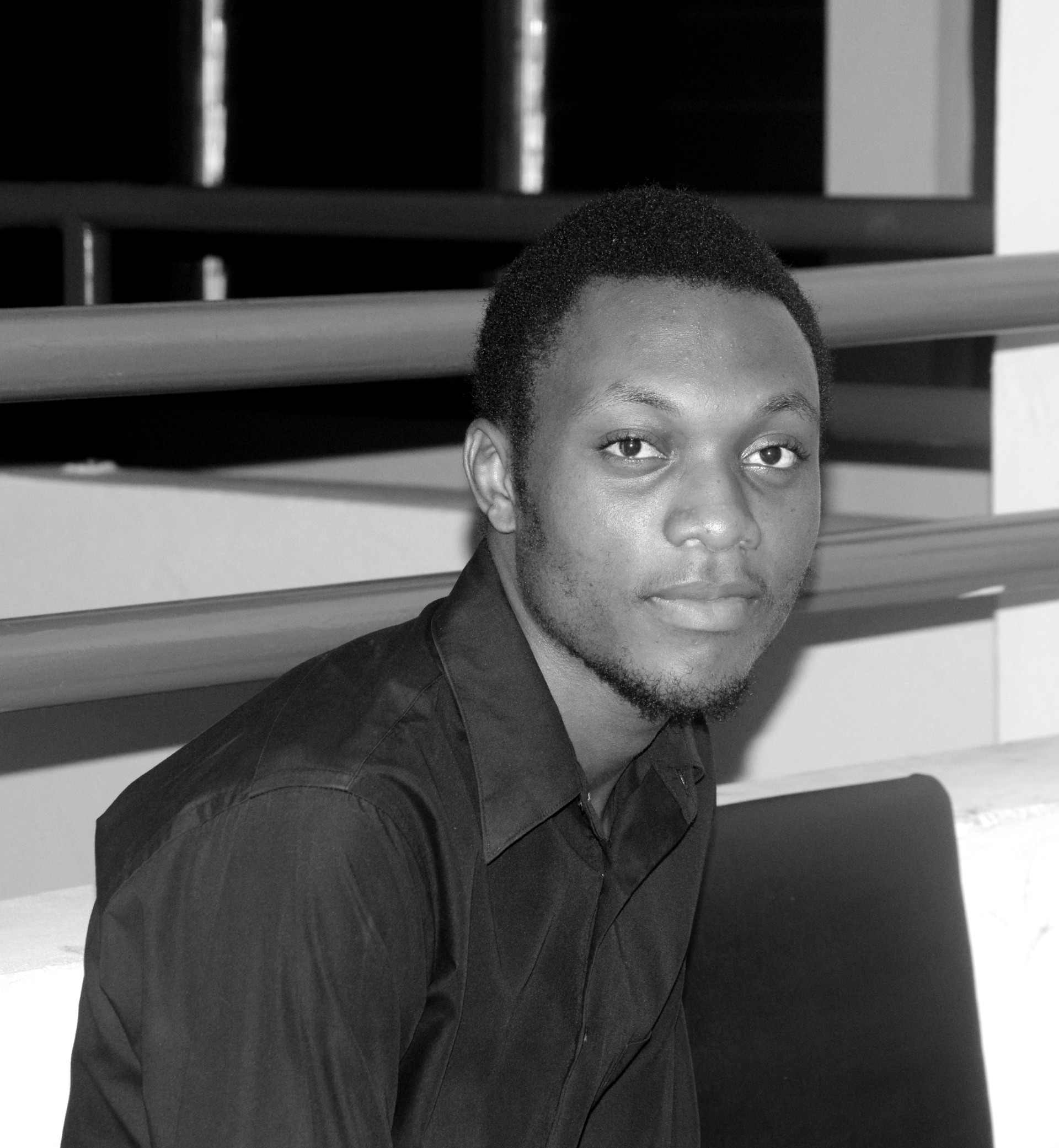 revue-sur-mesure-jieutsa-nkuidje-leandry-junior_jieutsa-junior-n-b.jpg