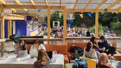 revue-sur-mesure-evaluer-un-tiers-lieu-transitoire_evenement-au-jardin-1.jpg