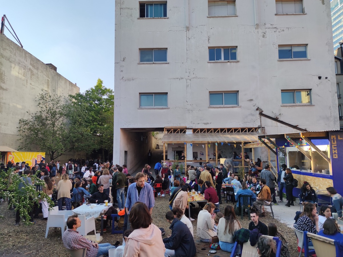revue-sur-mesure-evaluer-un-tiers-lieu-transitoire_evenement-au-jardin.jpg