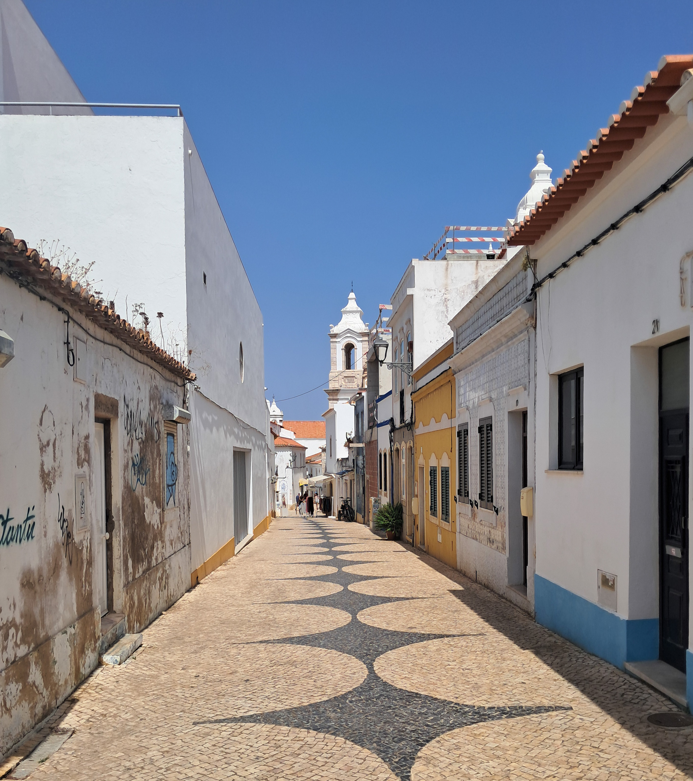 revue-sur-mesure-sur-ma-route-entre-soleil-et-tourisme-en-algarve_4.jpg