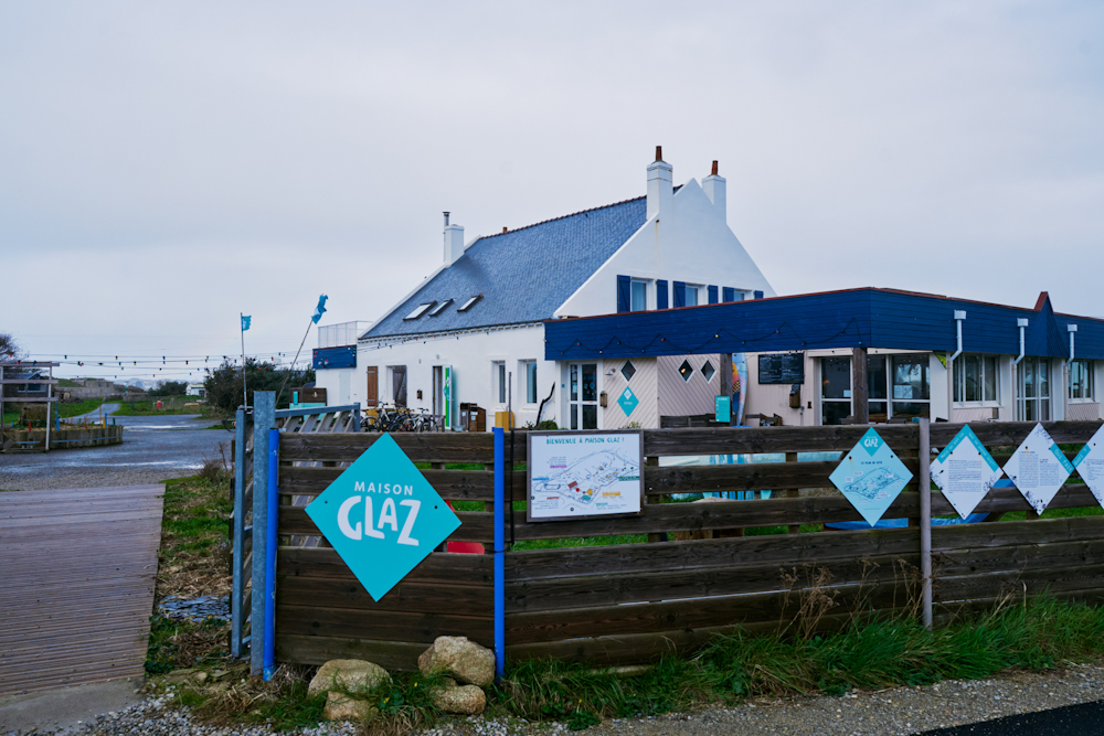 revue-sur-mesure-tiers-lieu-photographier-un-mouvement-en-equilibre_la-maison-glaz-se-situe-sur-la-presqu_ile-de-gavres-une-commune-bretonne-de-600-habitants-situee-au-sud-de-lorient._edited.jpg